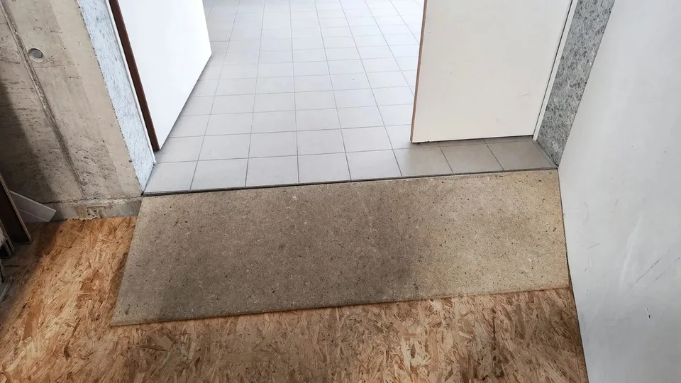 Locale di stoccaggio 27 m² a Ried (Muotathal) - disponibile immediatamente – foto 4 di 5