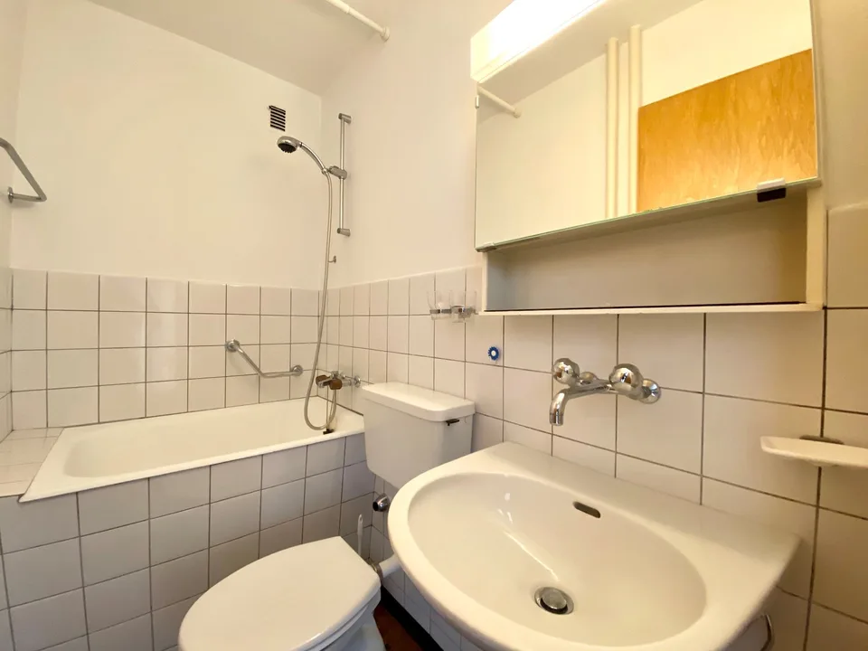 1-Zwg nahe Bahnhof und Zentrum ohne Zusatzkosten – photo 4 sur 7