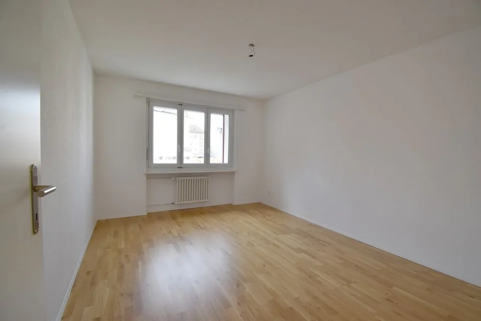 Qualità della vita in una posizione centrale - appartamento di 3,5 locali con balcone – foto 3 di 9