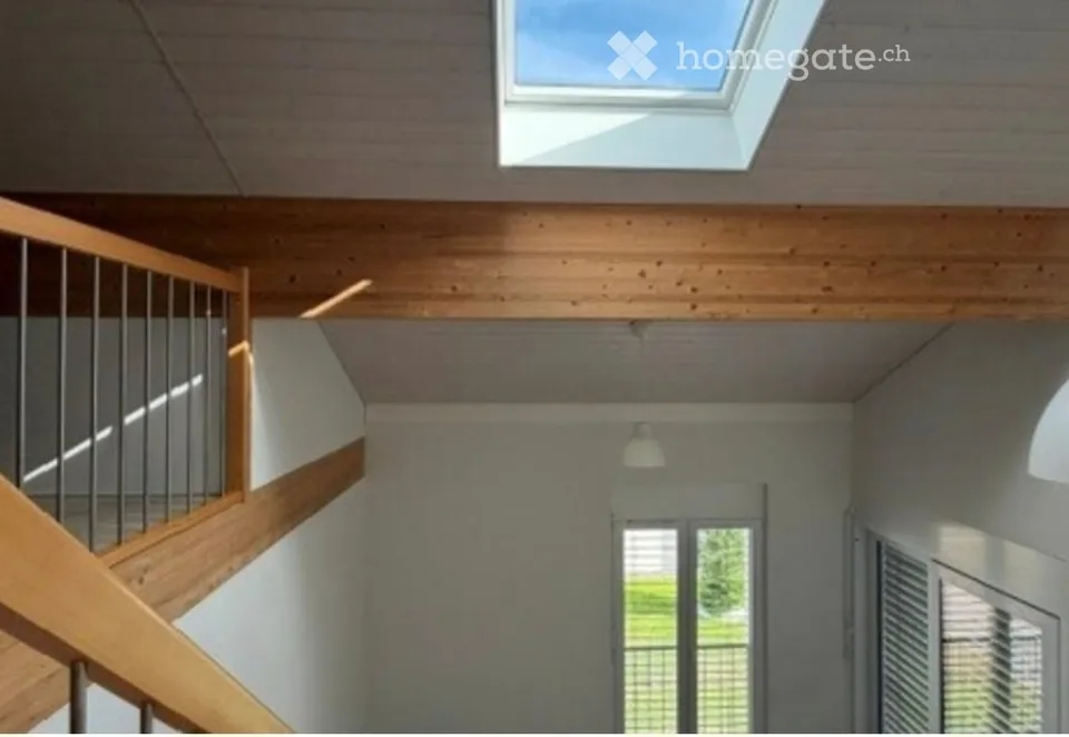 Wohnung mit 3.5 Zimmern + Galerie – Foto 3 von 3