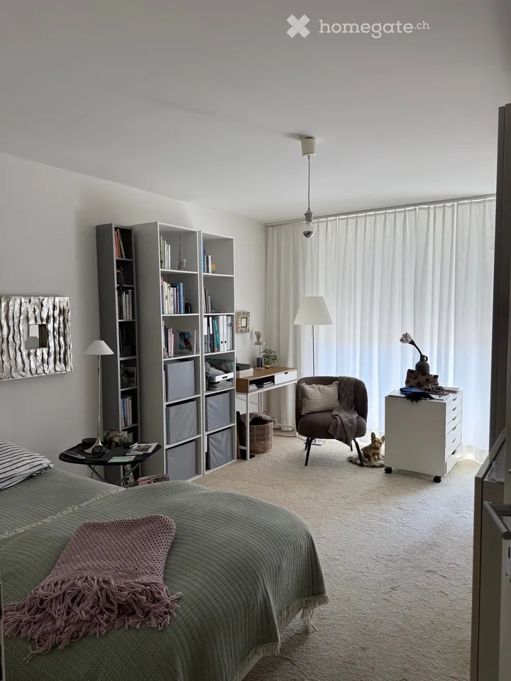 Vivere con vista: appartamento spazioso 4.5 locali con due balconi a Glarus – foto 10 di 13