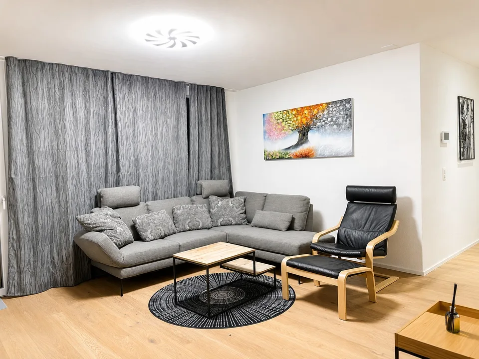 💎 Appartamento spazioso & completamente arredato di 4.5 locali con balcone & vista mozzafiato a Embrach – foto 4 di 27