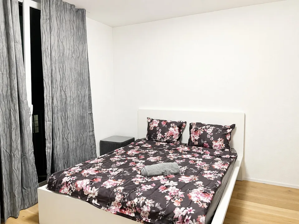 💎 Appartamento spazioso & completamente arredato di 4.5 locali con balcone & vista mozzafiato a Embrach – foto 6 di 27