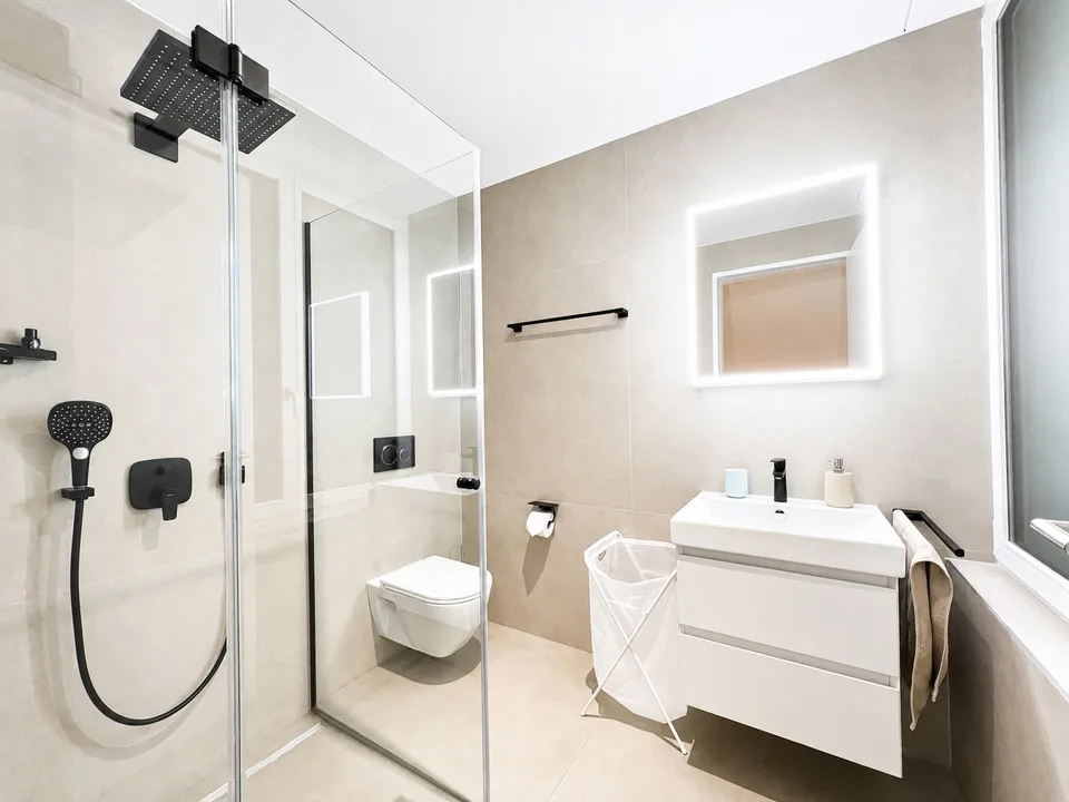 💎 Appartamento spazioso & completamente arredato di 4.5 locali con balcone & vista mozzafiato a Embrach – foto 20 di 27