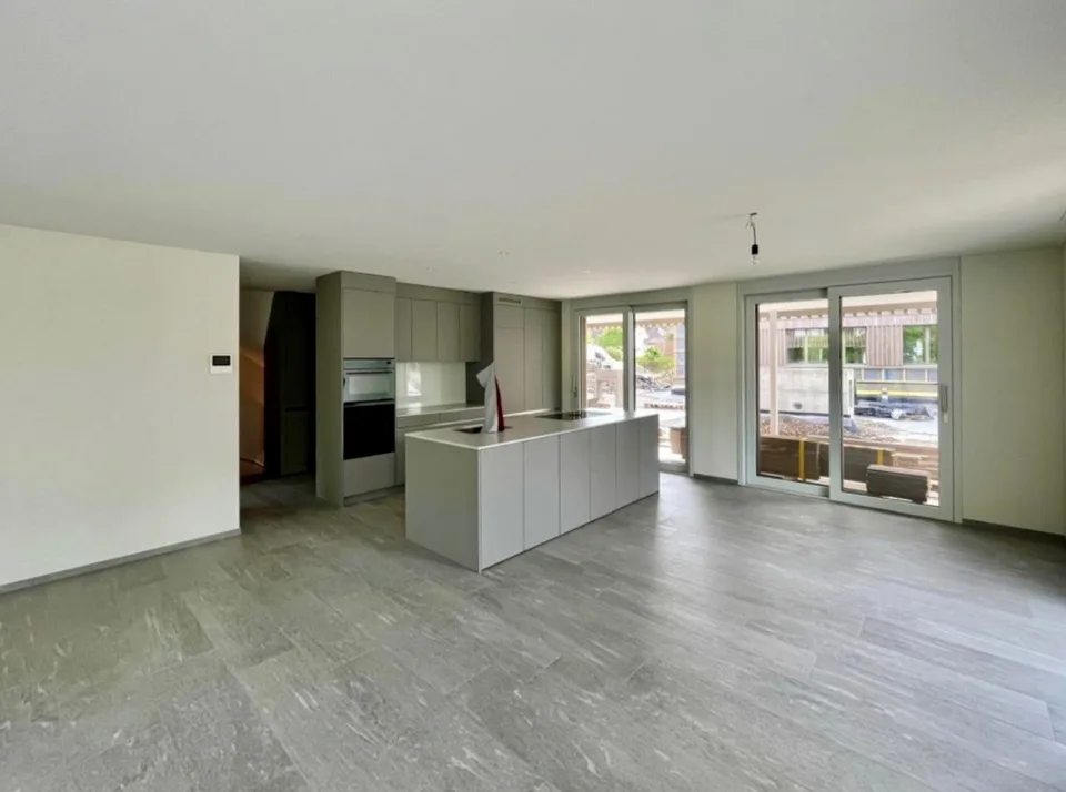 Modern 7.5-room semi-detached house embedded in the Suterguet Gränichen – photo 7 of 21