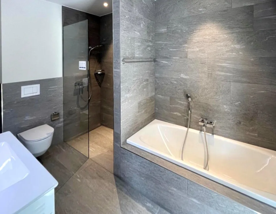 Modern 7.5-room semi-detached house embedded in the Suterguet Gränichen – photo 15 of 21