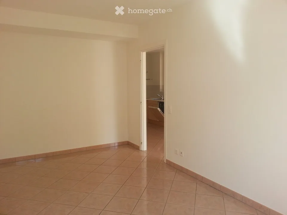 Gemütliche 2.5-Zimmer-Wohnung in Melide mit Balkon – Foto 7 von 10