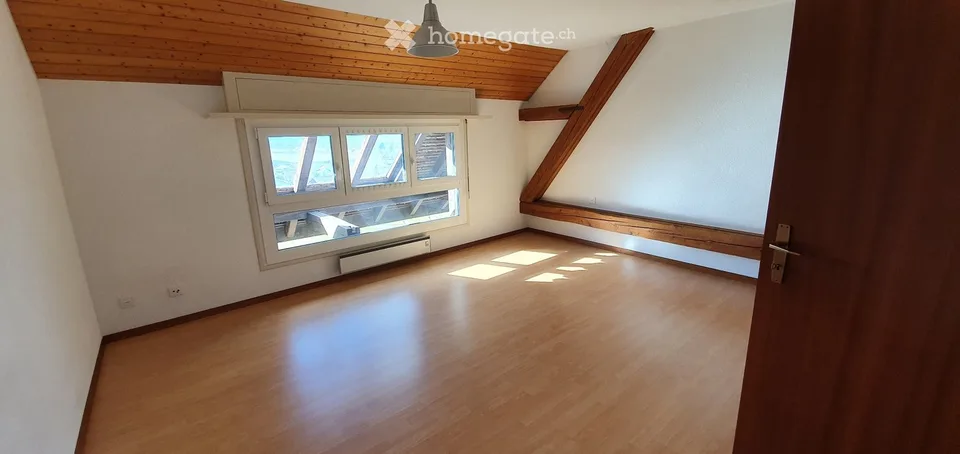 Magnifique appartement 3.5 en attique avec vue dégagée – Foto 3 von 5