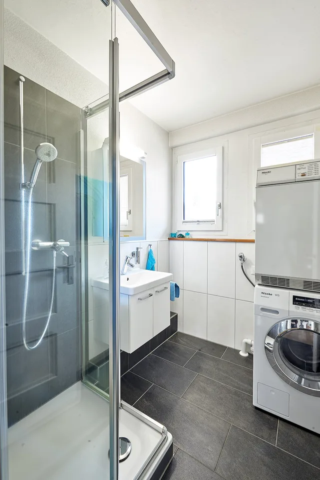 Maisonettewohnung mit grosser Terrasse, Zentrum Niederscherli – Foto 6 von 18