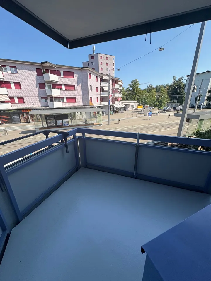Première location d'un appartement de 3,5 pièces totalement rénové dans un emplacement central à Dietikon – photo 11 sur 14