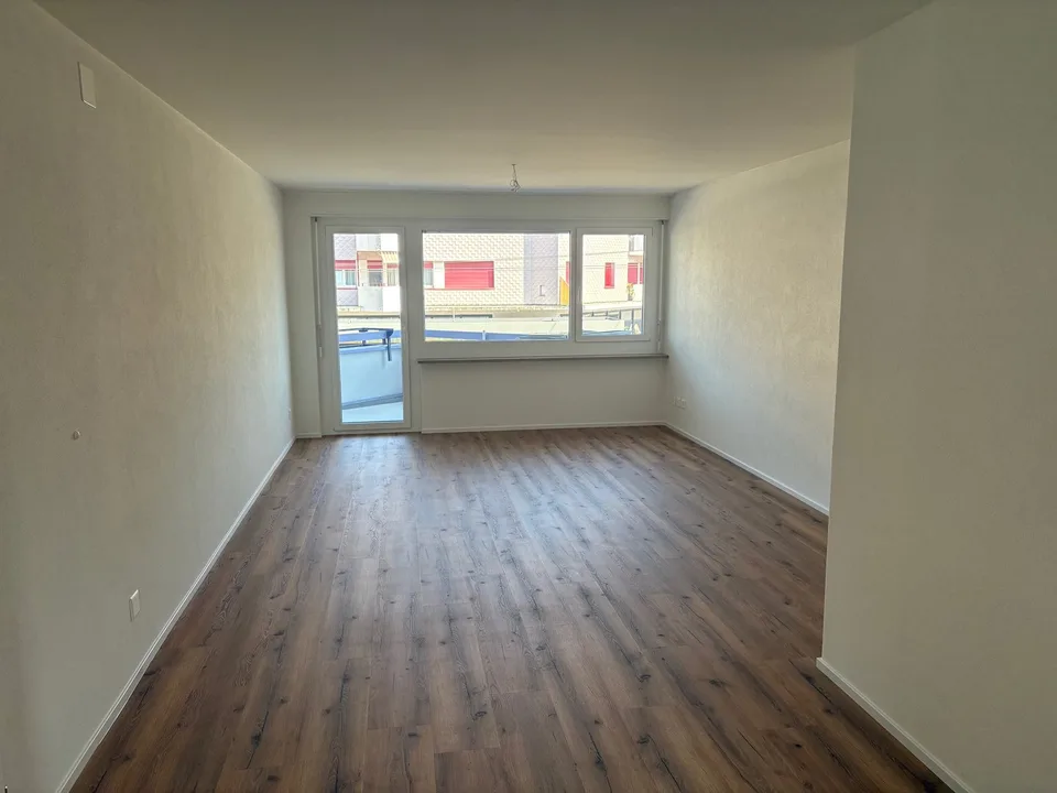 Première location d'un appartement de 3,5 pièces totalement rénové dans un emplacement central à Dietikon – photo 3 sur 14