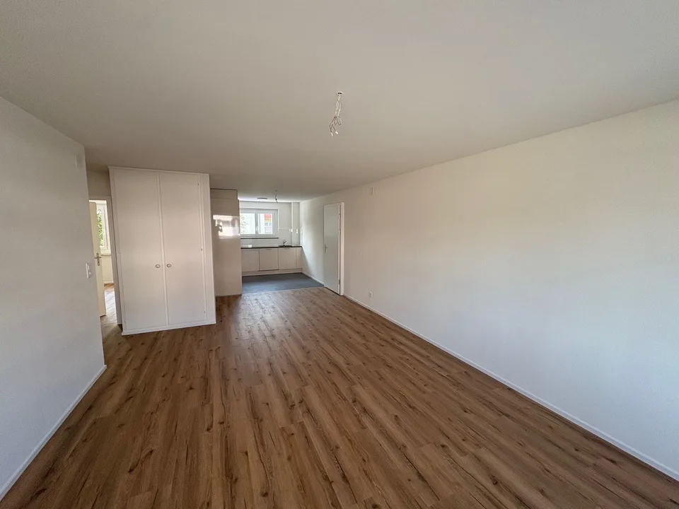 Première location d'un appartement de 3,5 pièces totalement rénové dans un emplacement central à Dietikon – photo 12 sur 14