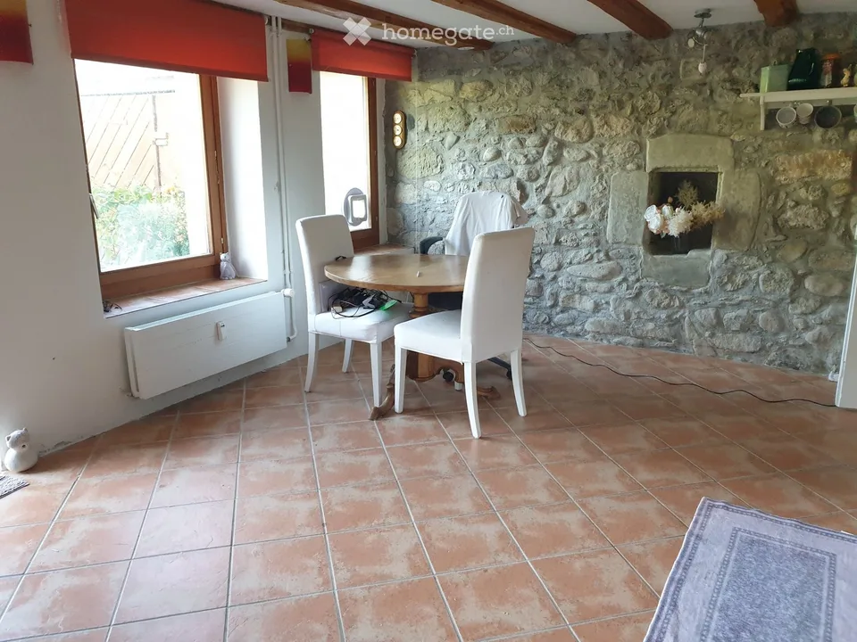 Großes Zimmer in einer ruhigen Wohngemeinschaft mit Garten – Foto 2 von 4