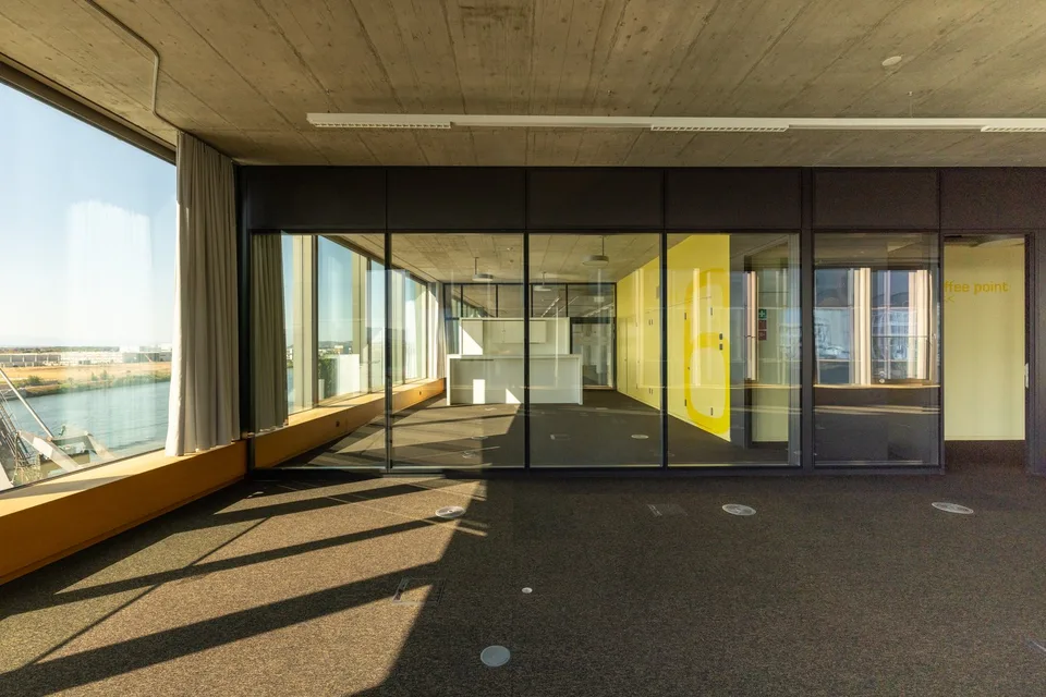 Spazi ufficiali da 2'000 m² direttamente sul Reno – foto 11 di 16