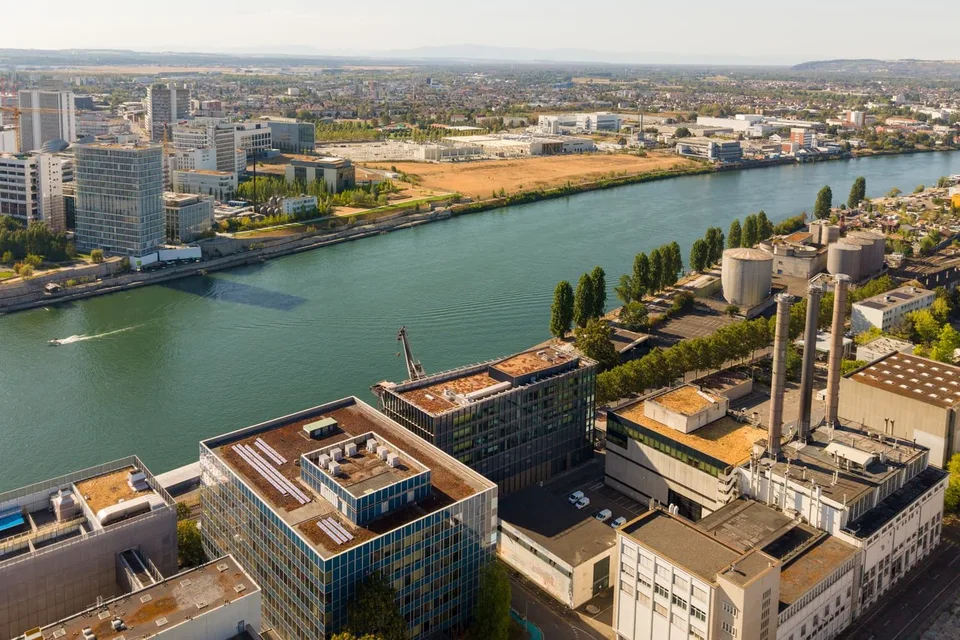 Spazi ufficiali da 2'000 m² direttamente sul Reno – foto 15 di 16