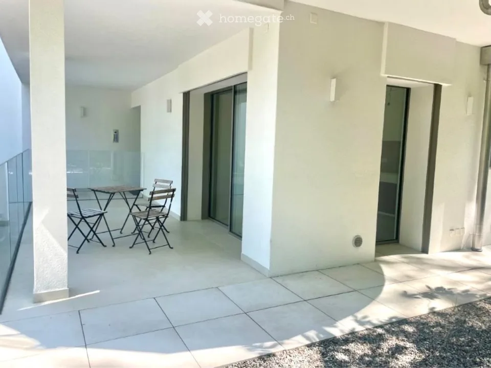 Appartement 2,5, Schwimmbad, Parkplatz, Grünfläche – Foto 4 von 13