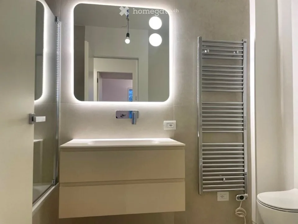 Appartement 2,5, Schwimmbad, Parkplatz, Grünfläche – Foto 7 von 13