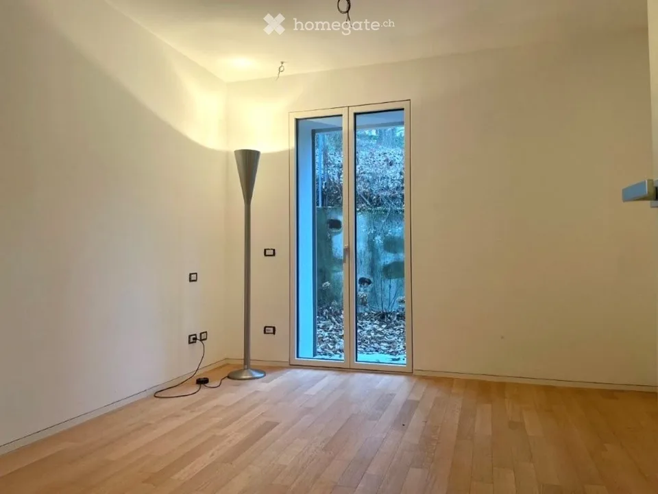 Appartement 2,5, Schwimmbad, Parkplatz, Grünfläche – Foto 5 von 13