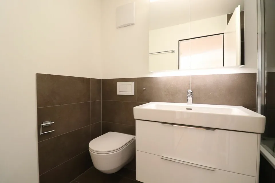 Im Freulerquartier - moderne 4 1/2-Zimmer-Maisonettewohnung – Foto 11 von 16