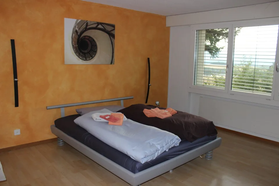 2½ ZI-WOHNUNG IN GERZENSEE (BE), MÖBLIERT, TEMPORÄR – foto 2 di 9