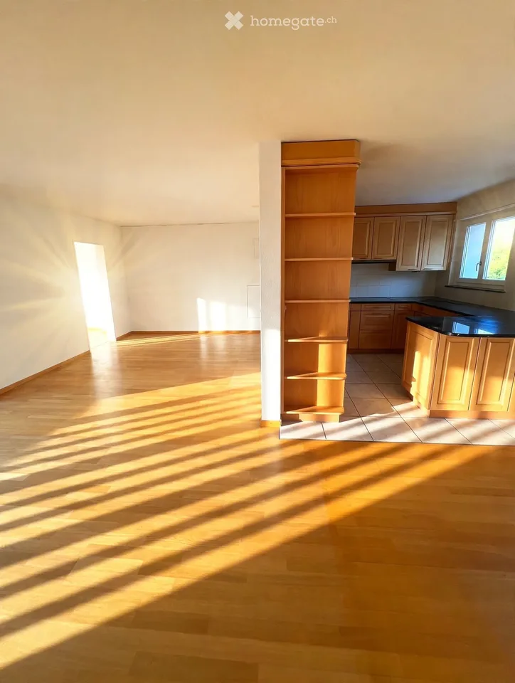 Weitblick über Beringen: Grosszügige Wohnung mit 3 Balkonen und Cheminée – Foto 20 von 30