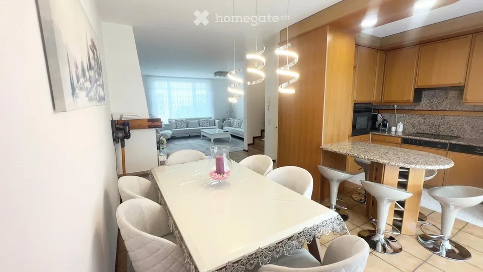 Geräumiges Reihenhaus mit 5 ½ Zimmern und privatem Garten – Foto 5 von 14