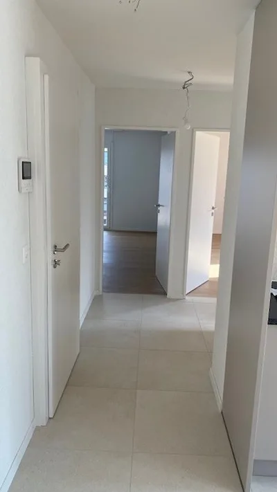 Bel appartement de 3.5 pièces dans un immeuble entièrement rénové – photo 3 sur 9