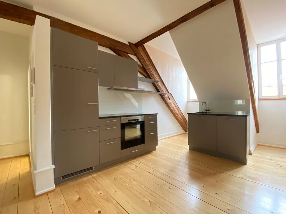 Maisonette attic apartment in the center of Kleinbasel's old town – photo 4 of 10