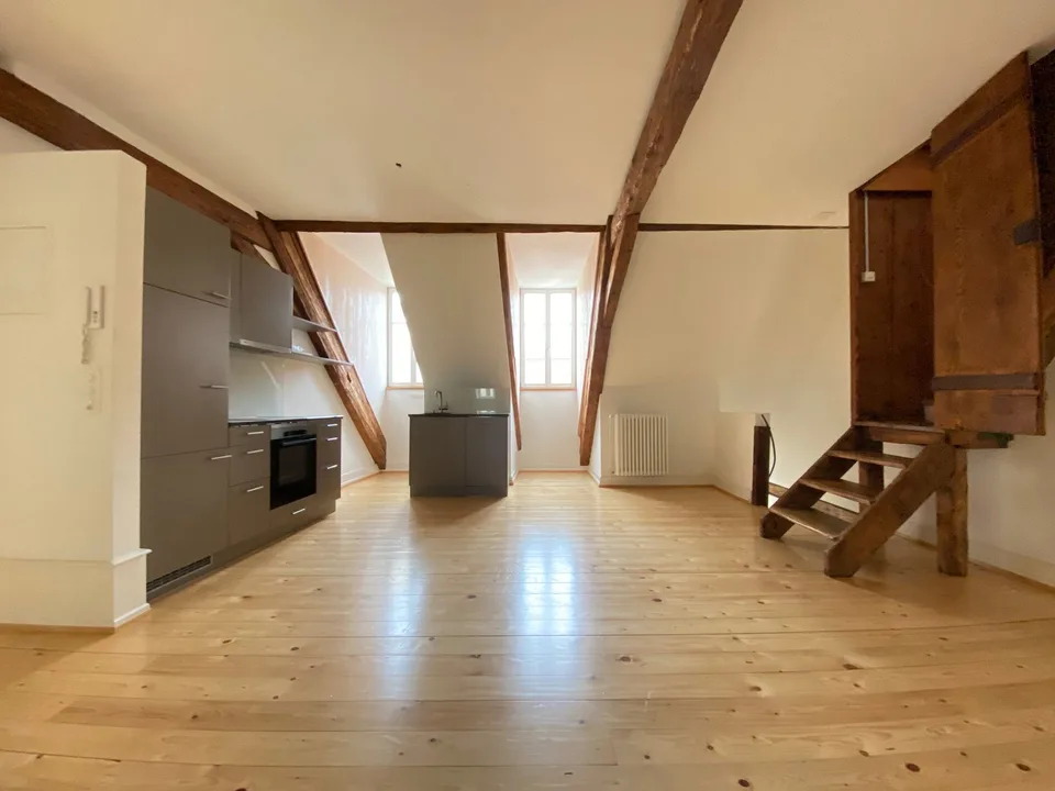 Maisonette attic apartment in the center of Kleinbasel's old town – photo 3 of 10