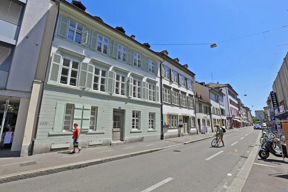 Maisonette attic apartment in the center of Kleinbasel's old town – photo 1 of 10