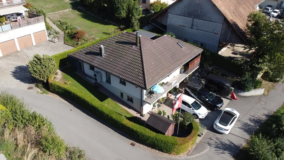 Casa unifamiliare indipendente con giardino e possibilità polivalenti a Leimbach AG – foto 26 di 27