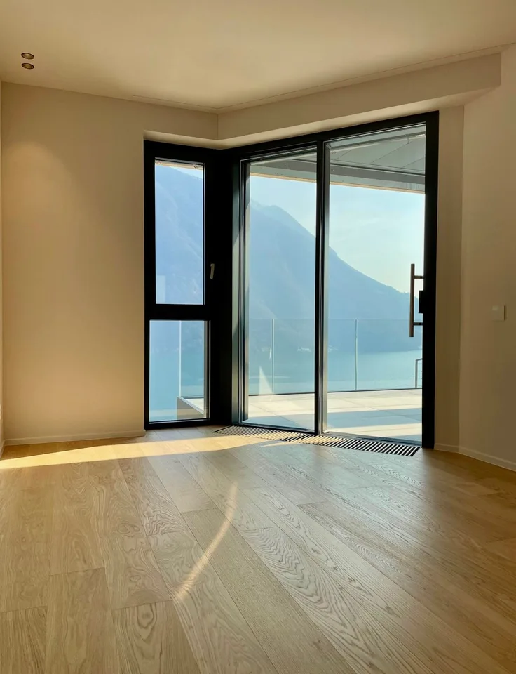 VILLA or DUPLEX APARTMENT CHARMING LAKE VIEW – Foto 26 von 30
