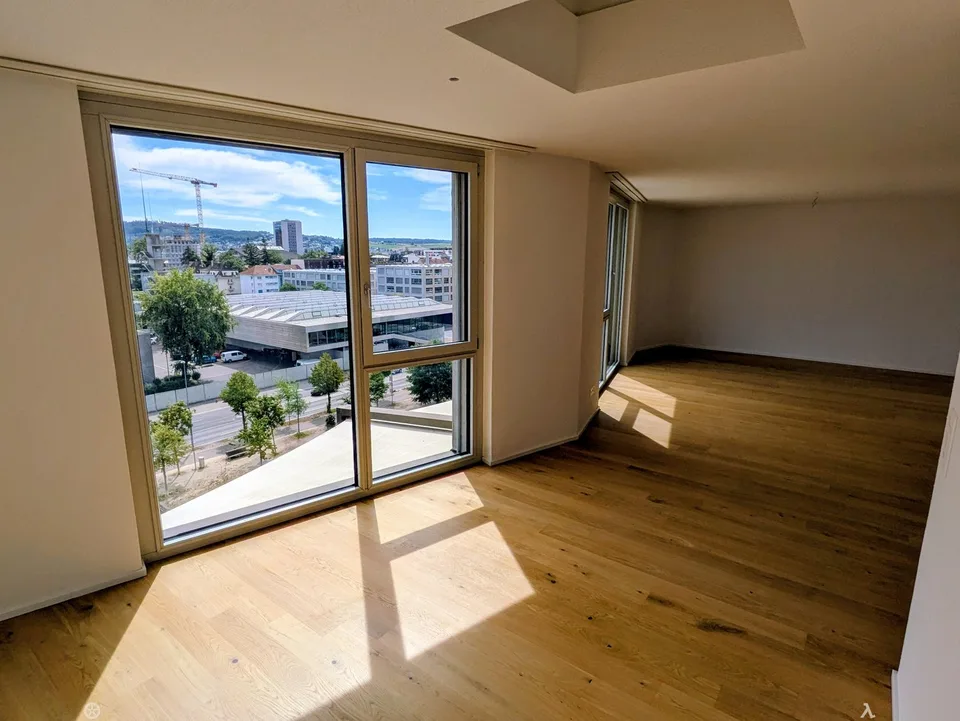 Moderne 2.5-Zimmer-Wohnung mit Stadtblick im 6. Stock in Biel – Foto 6 von 14