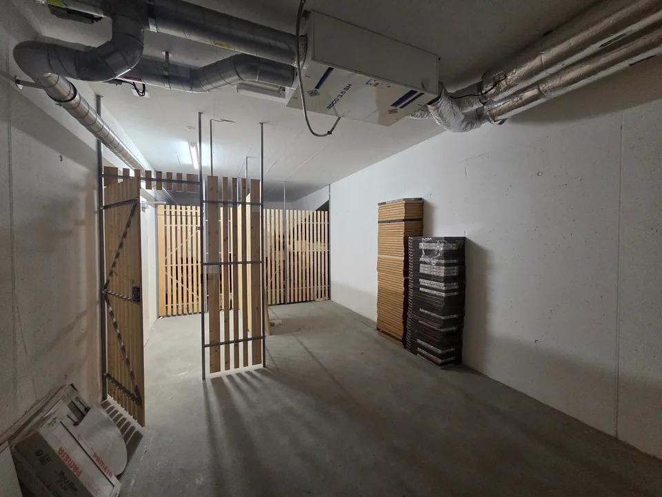 Moderne 2.5-Zimmer-Wohnung mit Stadtblick im 6. Stock in Biel – Foto 14 von 14