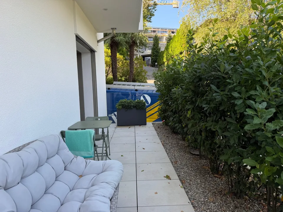 Moderno appartamento 2.5 loc. con giardino e piscina a Breganzona – foto 8 di 14