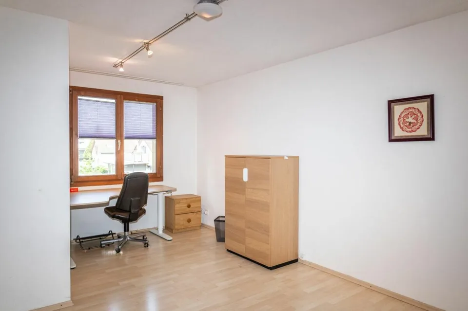 Grande maison dans un quartier populaire – photo 8 sur 14