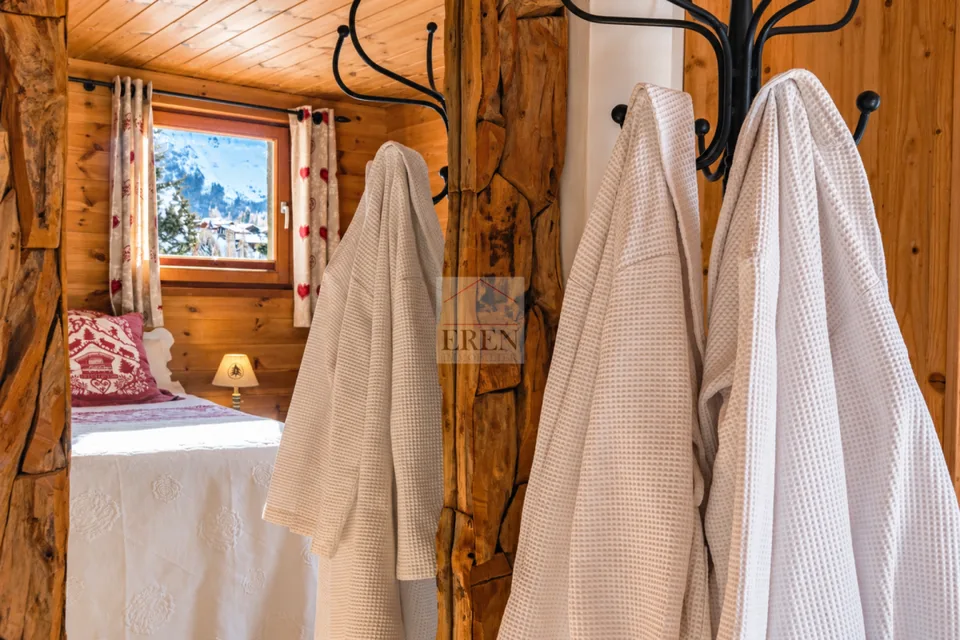 Magnificent Chalet in Grimentz - Alpine Panorama, Sun, Spa & Sauna – Foto 16 von 19