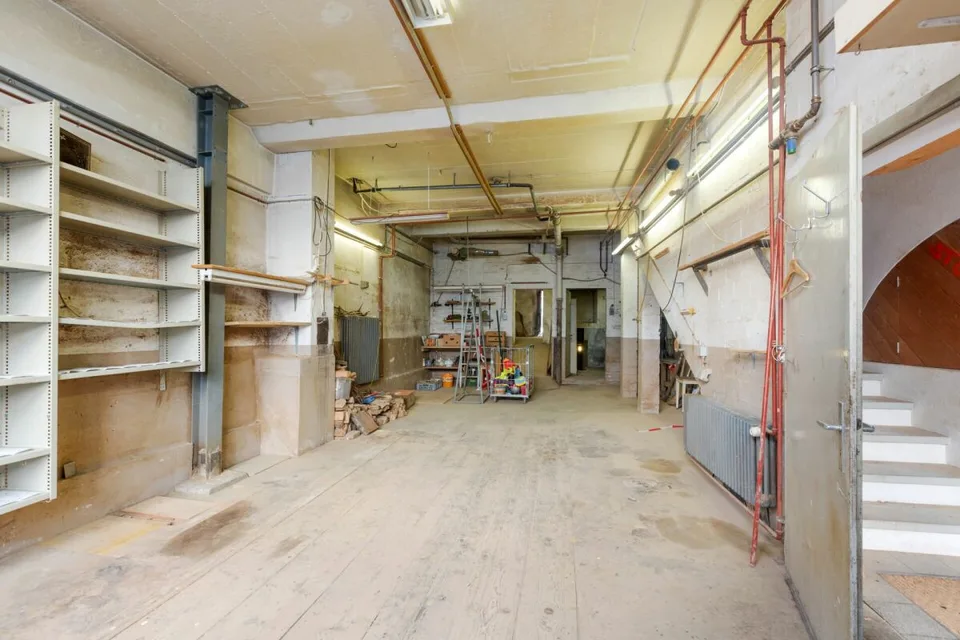 Casa a schiera di 6 locali da ristrutturare con potenziale di ampliamento – foto 2 di 14