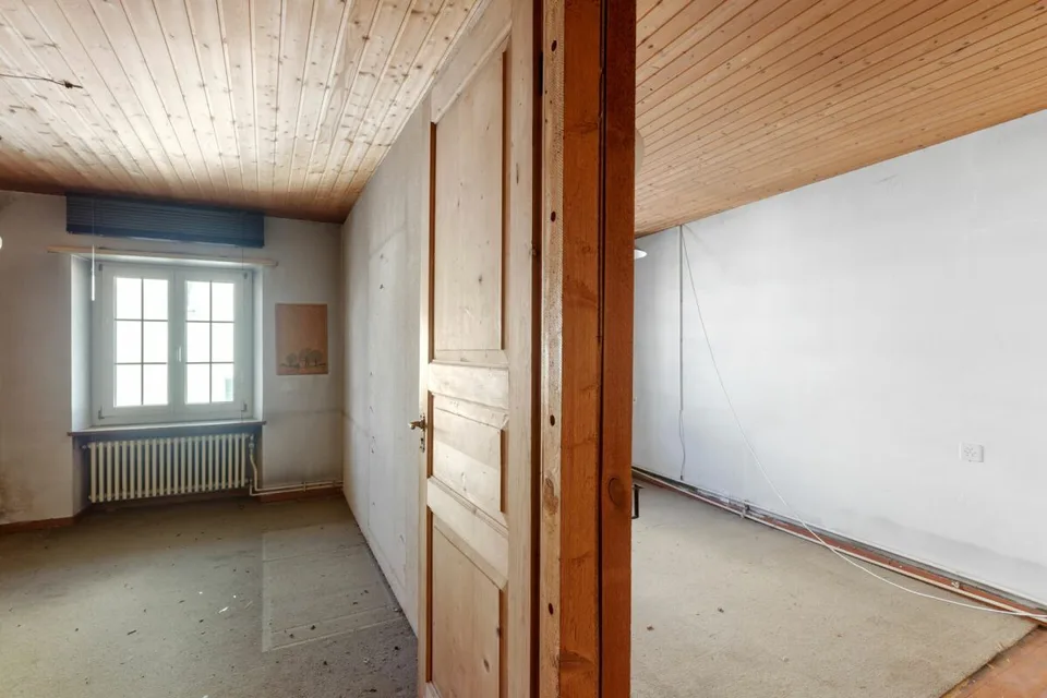 Casa a schiera di 6 locali da ristrutturare con potenziale di ampliamento – foto 5 di 14