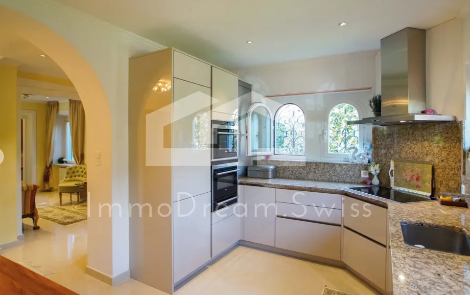 Ascona: 6.5 Zi. Villa mit Pool, Gartenanlage und 2. Wohnsitz – Foto 7 von 15