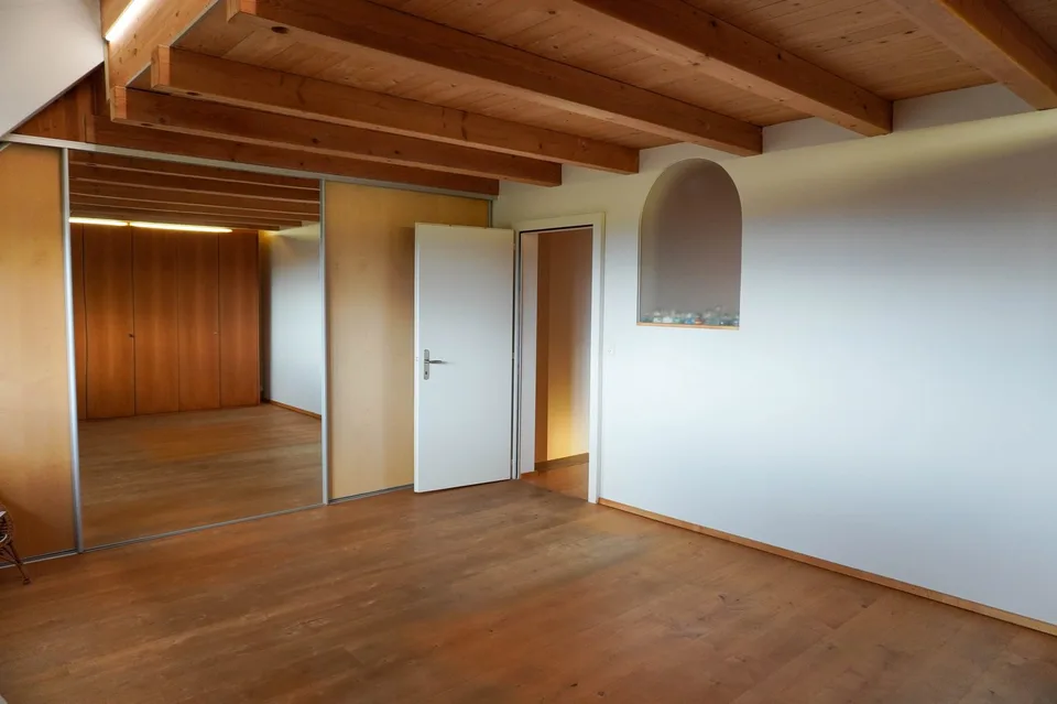 7.5 Zimmer Reihenfamilienhaus in Obfelden – Foto 11 von 13