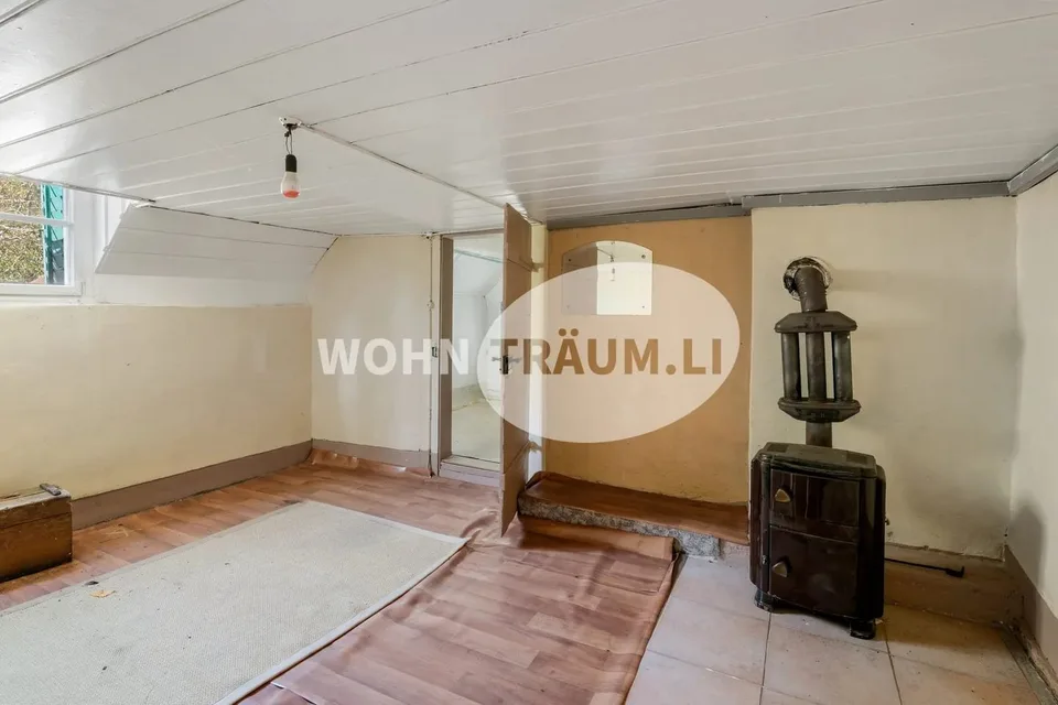 Casa angolare di 3½ locali con casetta da giardino e grande terreno – foto 8 di 13