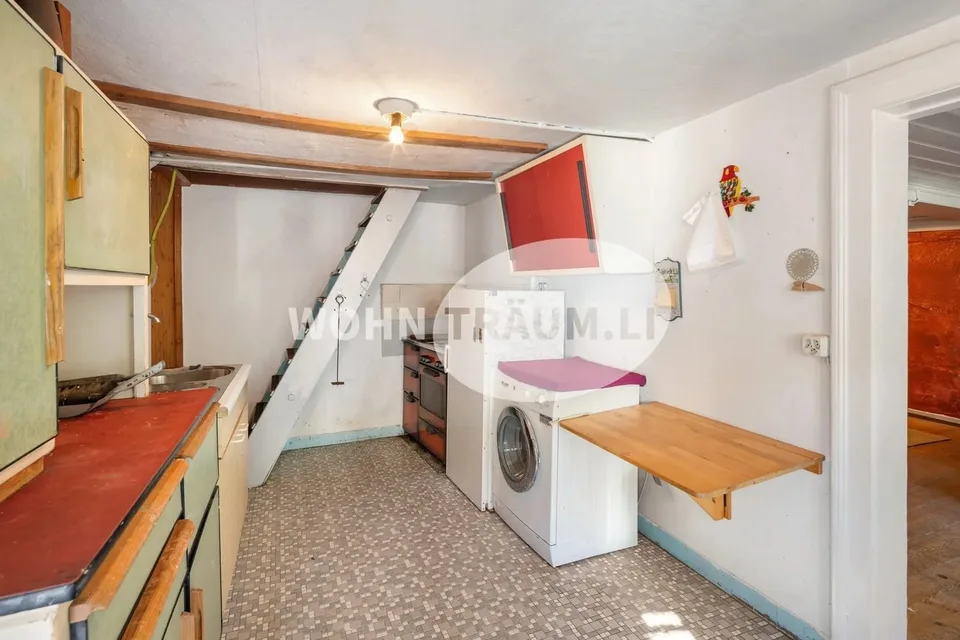 Casa angolare di 3½ locali con casetta da giardino e grande terreno – foto 3 di 13