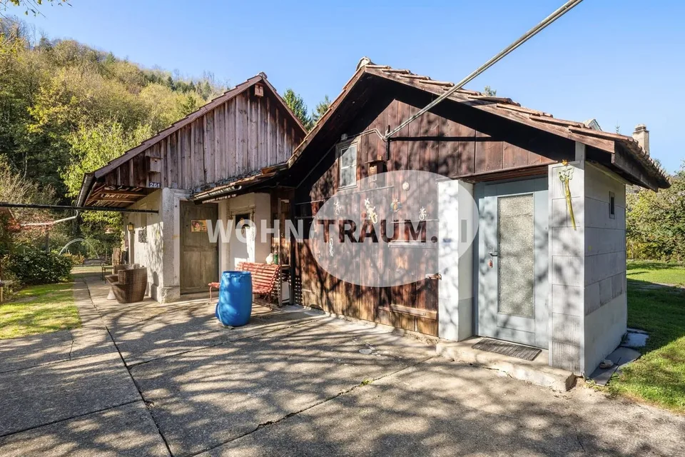 Casa angolare di 3½ locali con casetta da giardino e grande terreno – foto 10 di 13