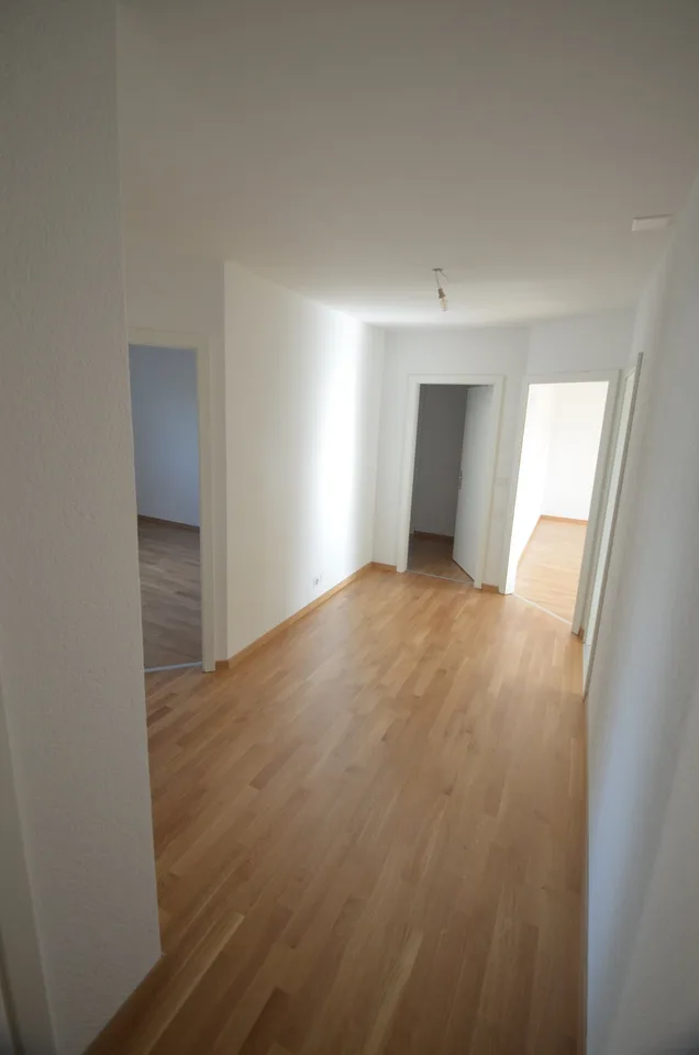 Vier-Zimmer-Wohnung in Yverdon-les-Bains – Foto 2 von 9
