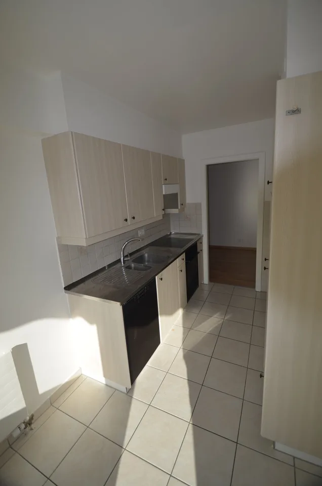 Vier-Zimmer-Wohnung in Yverdon-les-Bains – Foto 8 von 9