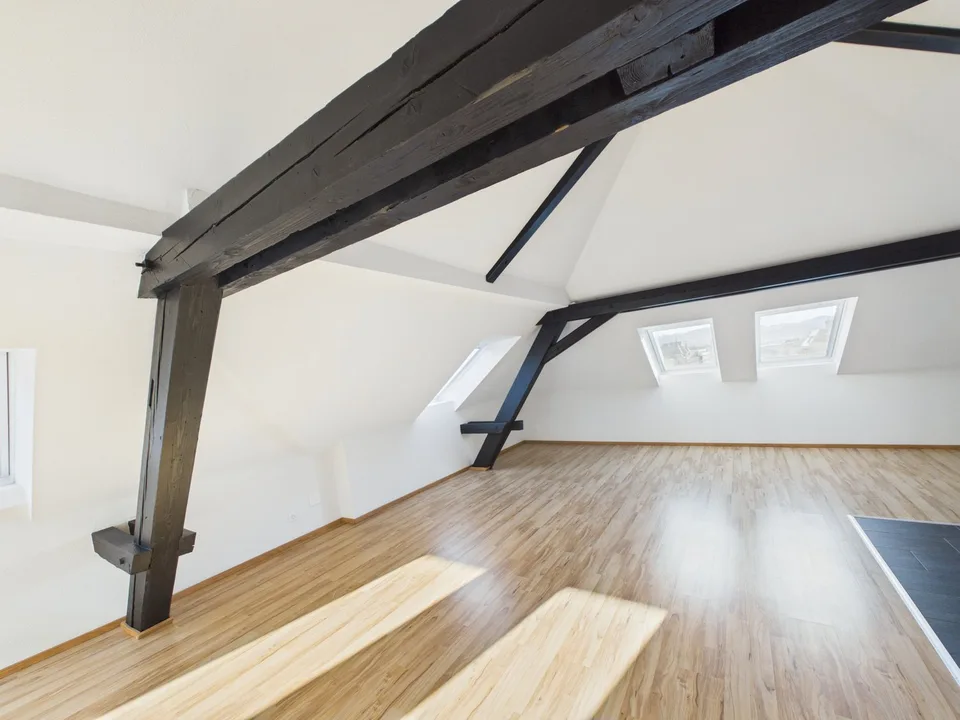 Delizioso appartamento mansardato di 1,5 locali nel cuore di St. Gallen – foto 2 di 13
