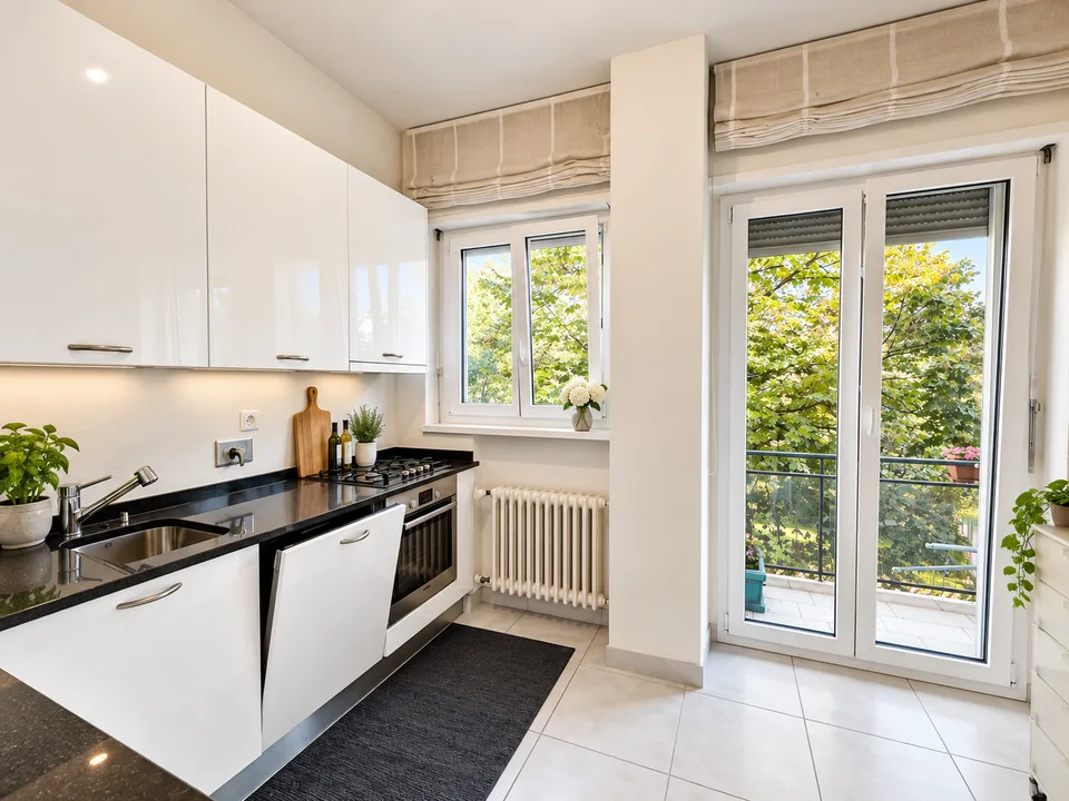 LUGANO CENTRALE | 4.5 LOCALI + DUE APPARTAMENTI A REDDITO – UN’UNICA OPPORTUNITÀ IMMOBILIARE – foto 13 di 28
