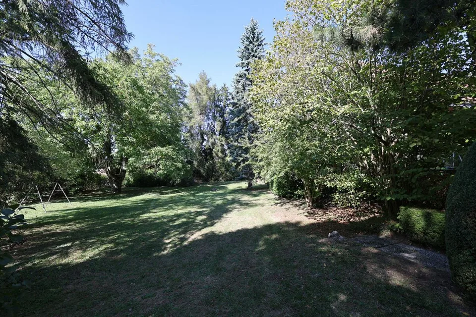 Demeure de caractère avec parc de 2'600 m2 – Foto 7 von 16