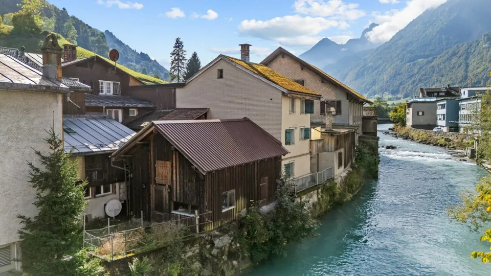 Maison de rangée à rénover avec abri au bord de la Linth – photo 14 sur 14